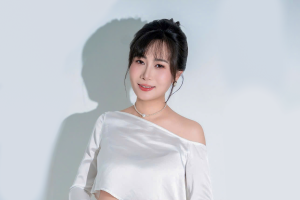 Hồng Nhung