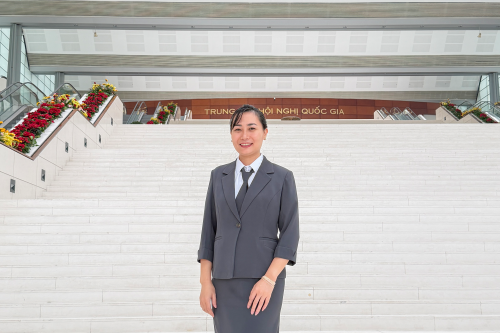 Hồng Nhung