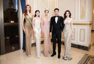 Đỗ Hải Vương Nam cùng đồng nghiệp