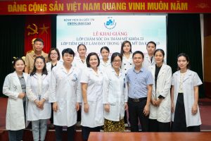 Các bác sĩ chuyên khoa