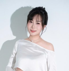 Hồng Nhung